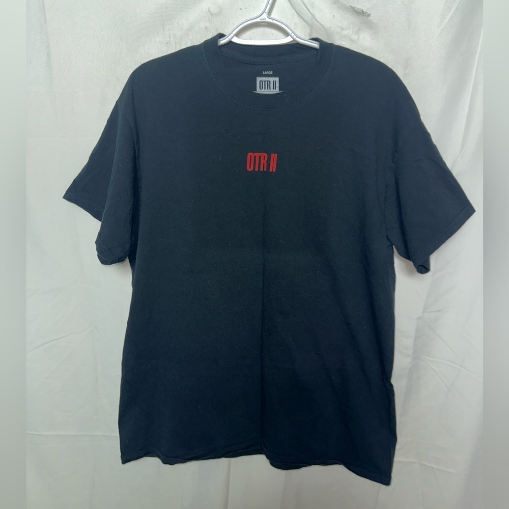 Beyonce tee OTR II Size  L